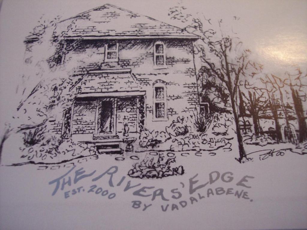 The Rivers Edge Executive Suites Tiffin Bagian luar foto