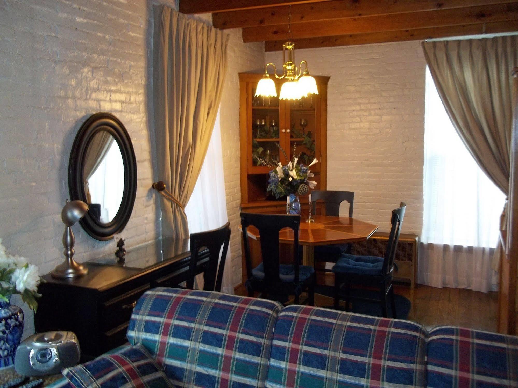 The Rivers Edge Executive Suites Tiffin Bagian luar foto