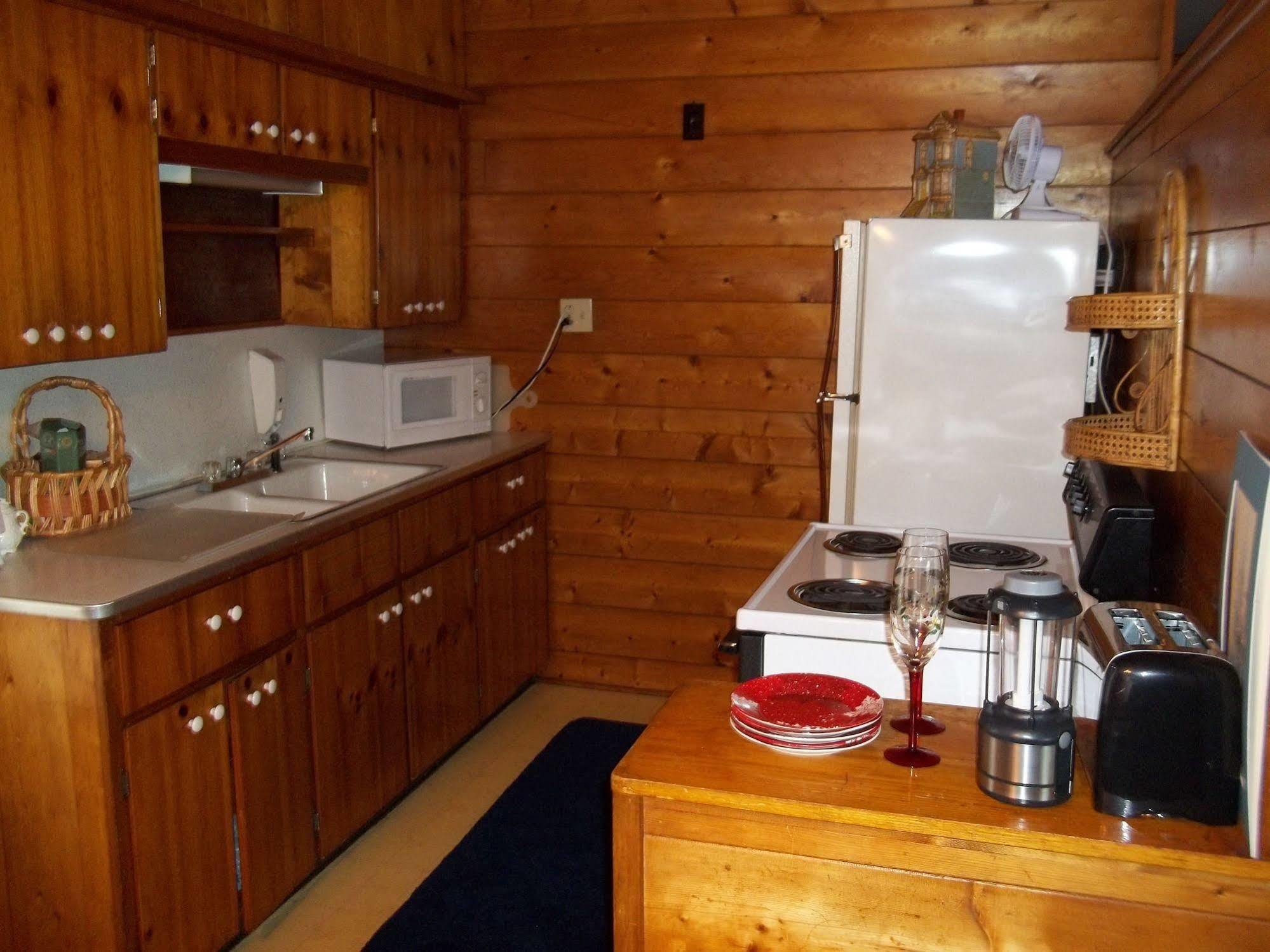 The Rivers Edge Executive Suites Tiffin Bagian luar foto