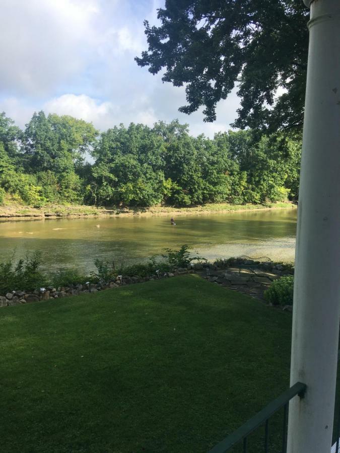 The Rivers Edge Executive Suites Tiffin Bagian luar foto